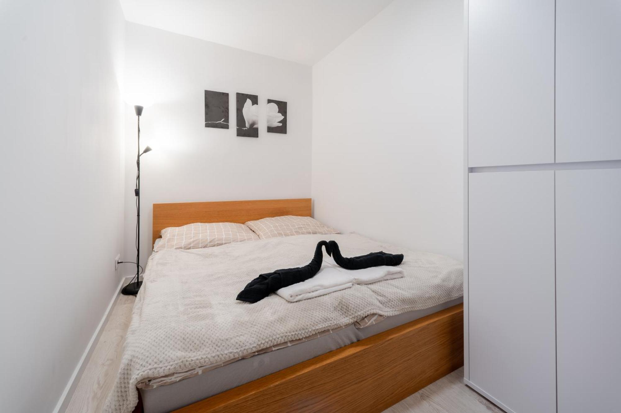 Barbyb Apartment - With Free Parking Bratislava Eksteriør billede