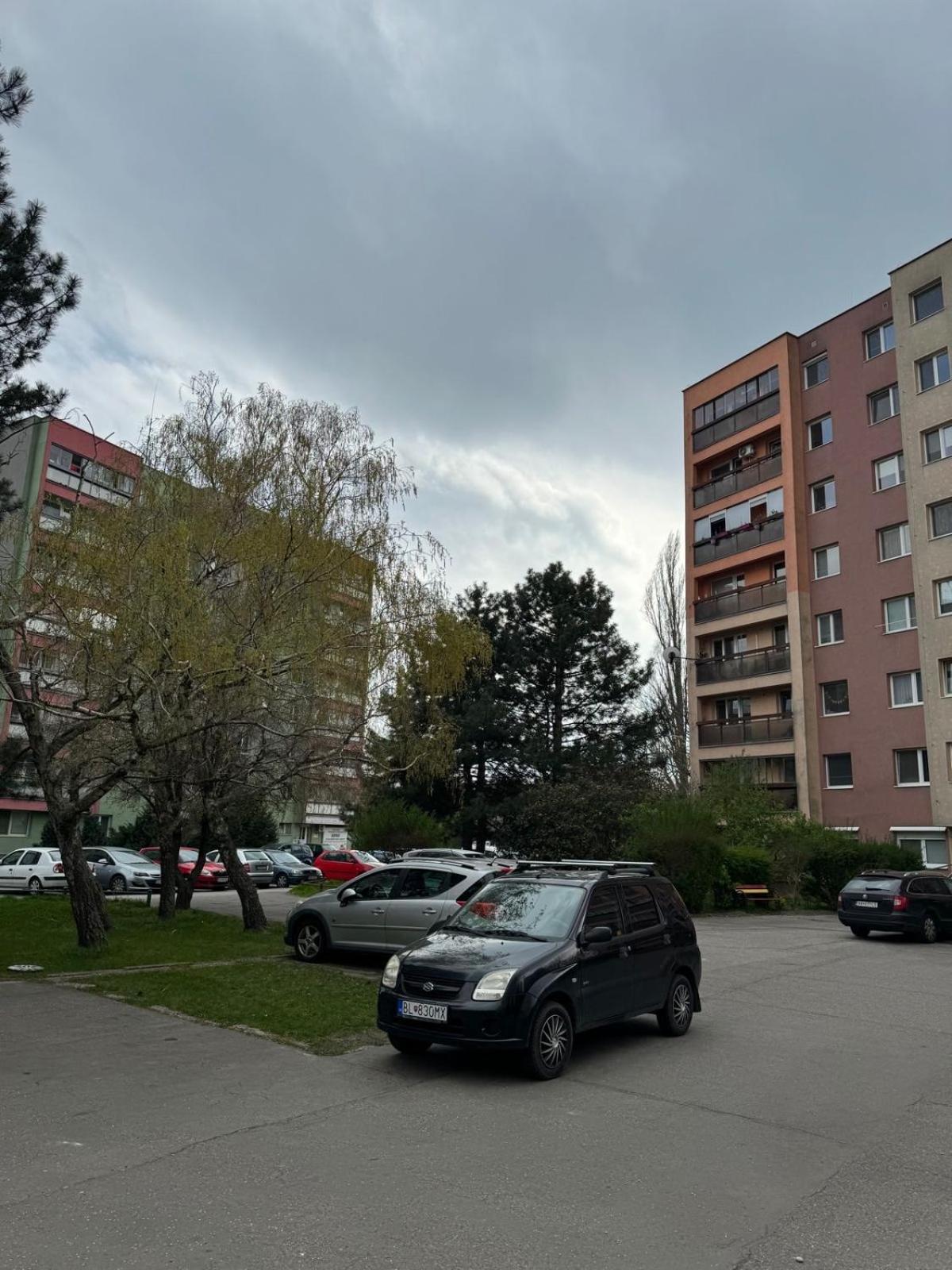 Barbyb Apartment - With Free Parking Bratislava Eksteriør billede